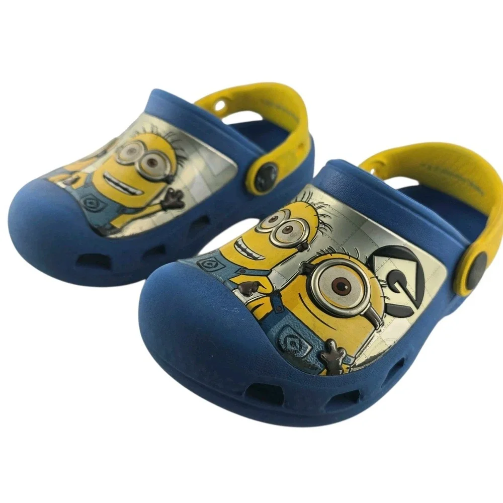Crocs‎ Minion Edition Toddler Blue Clogs Glow in the Dark Eyes Size 6/8